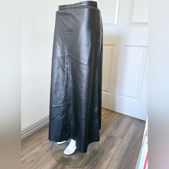 Vintage 1990's Black Leather Maxi Skirt - Picture 2 of 10
